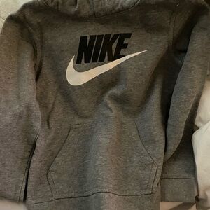 Boys NIKE hoodie size 7